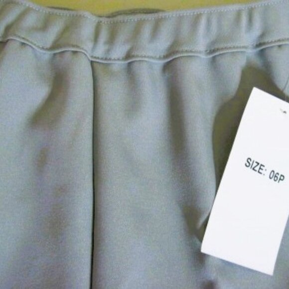 BEND OVER~Women's Capri~Size 6P~Gray~Pull-Ons~Elastic Waist~High Rise~NEW/W/Tag - Picture 4 of 8